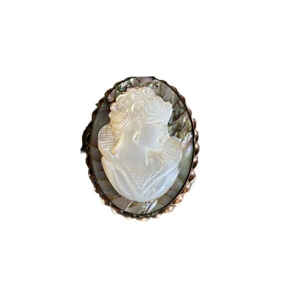 Vintage Cameo Brooch Pin Mother Of Pearl 1/20 12kt GF Stamped NG - Picture 1 of 6